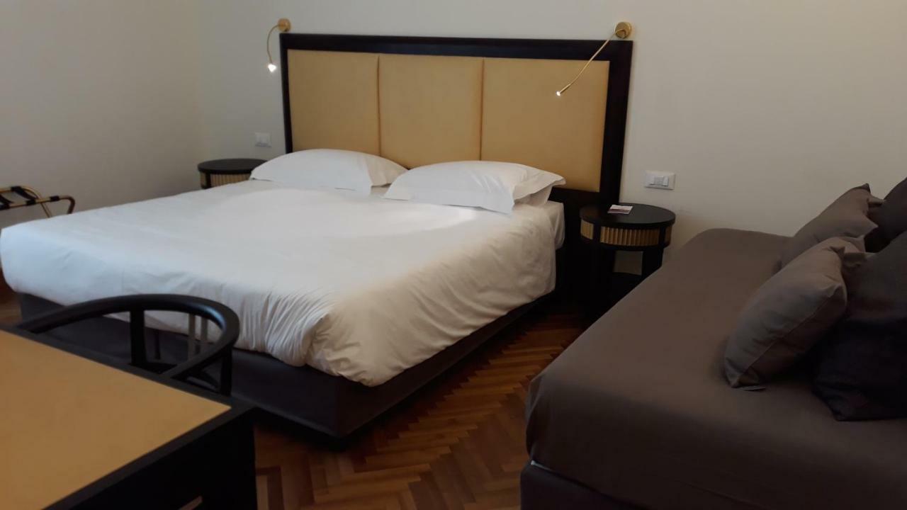Torrione Hotel Reggio di Calabria Buitenkant foto